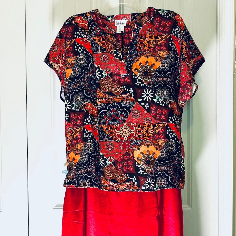 Nicole Miller Plus Size Split Neck Satin Top in Patchwork (1X) New With Tags